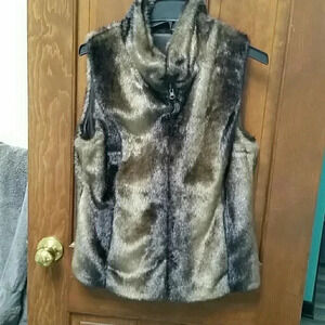 Faux fur vest - reversible